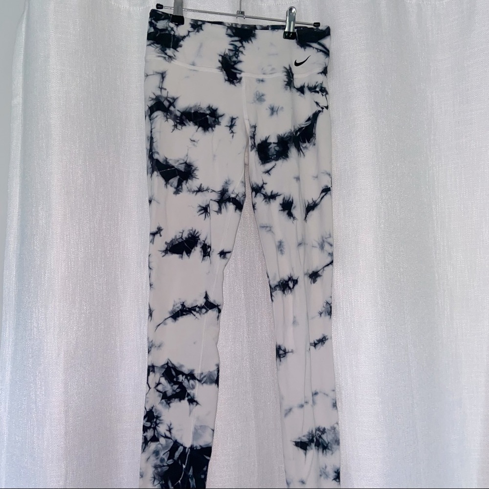 Nike Tie Dye Leggings